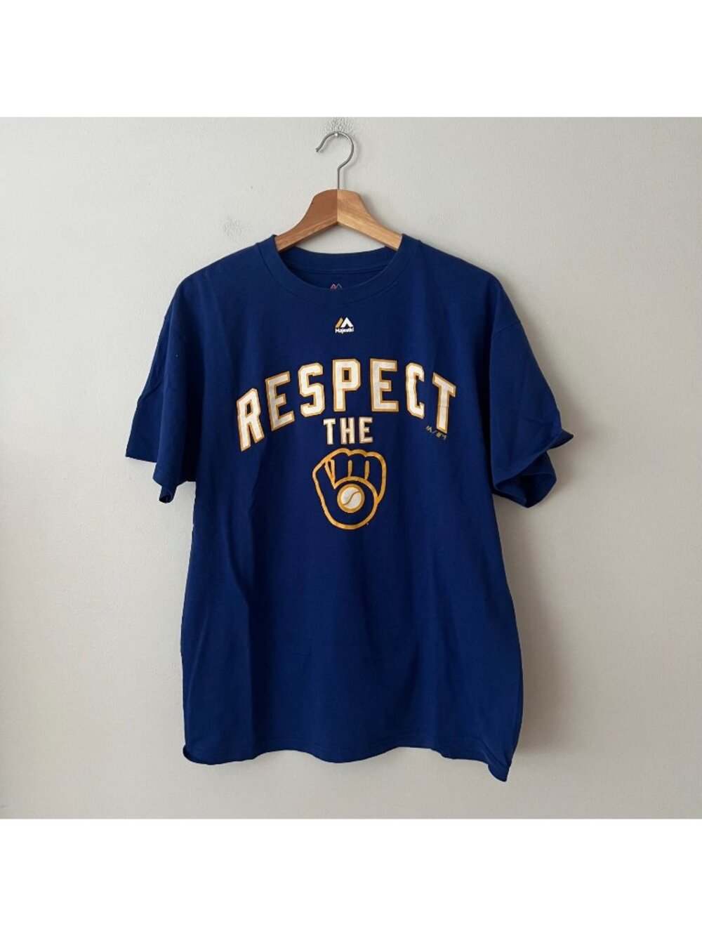 Majestic Milwaukee Brewers Respect T-Shirt Men's Size Medium